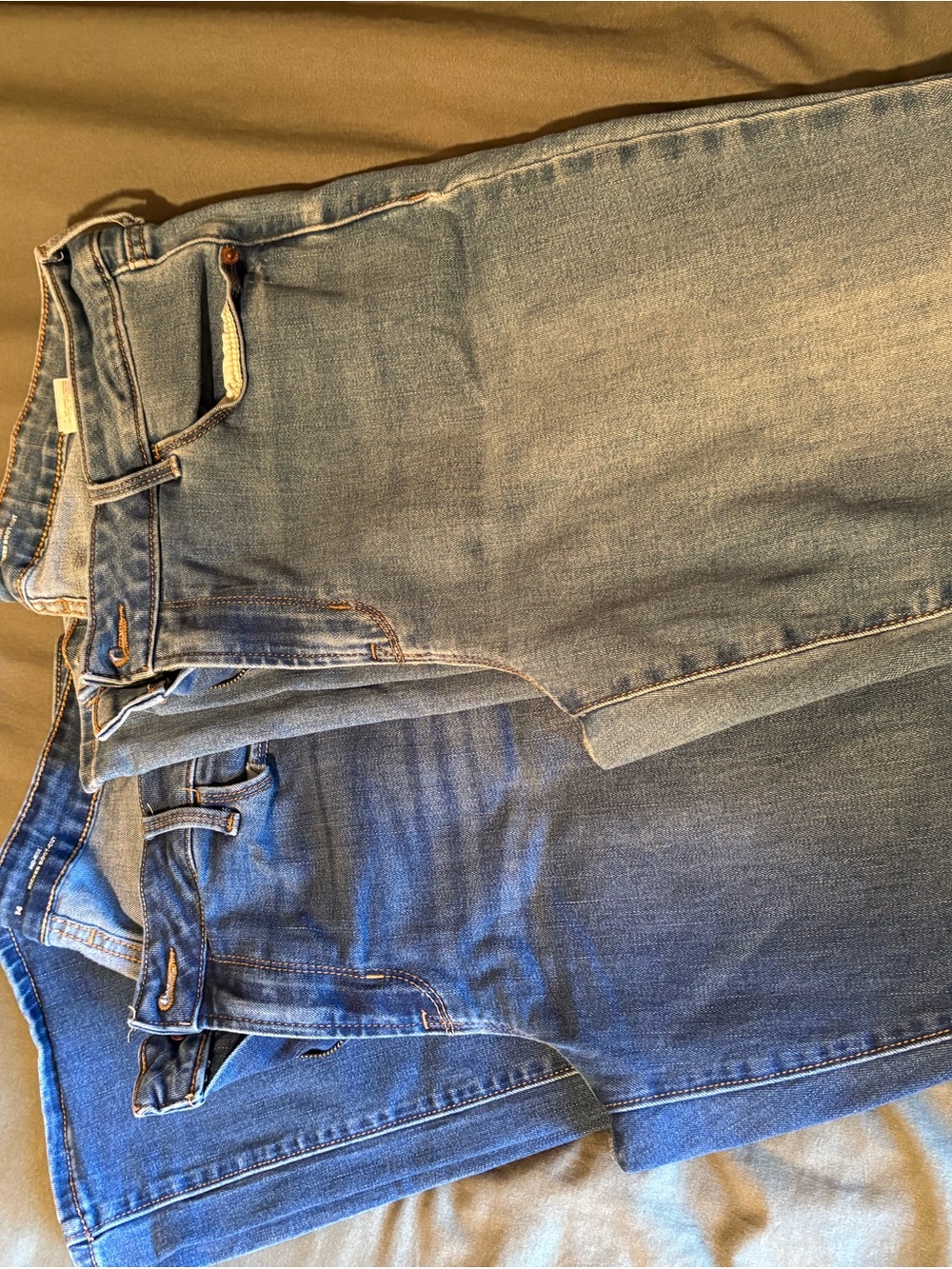 Old Navy 2 pair of women’s Blue Denim Jeans
